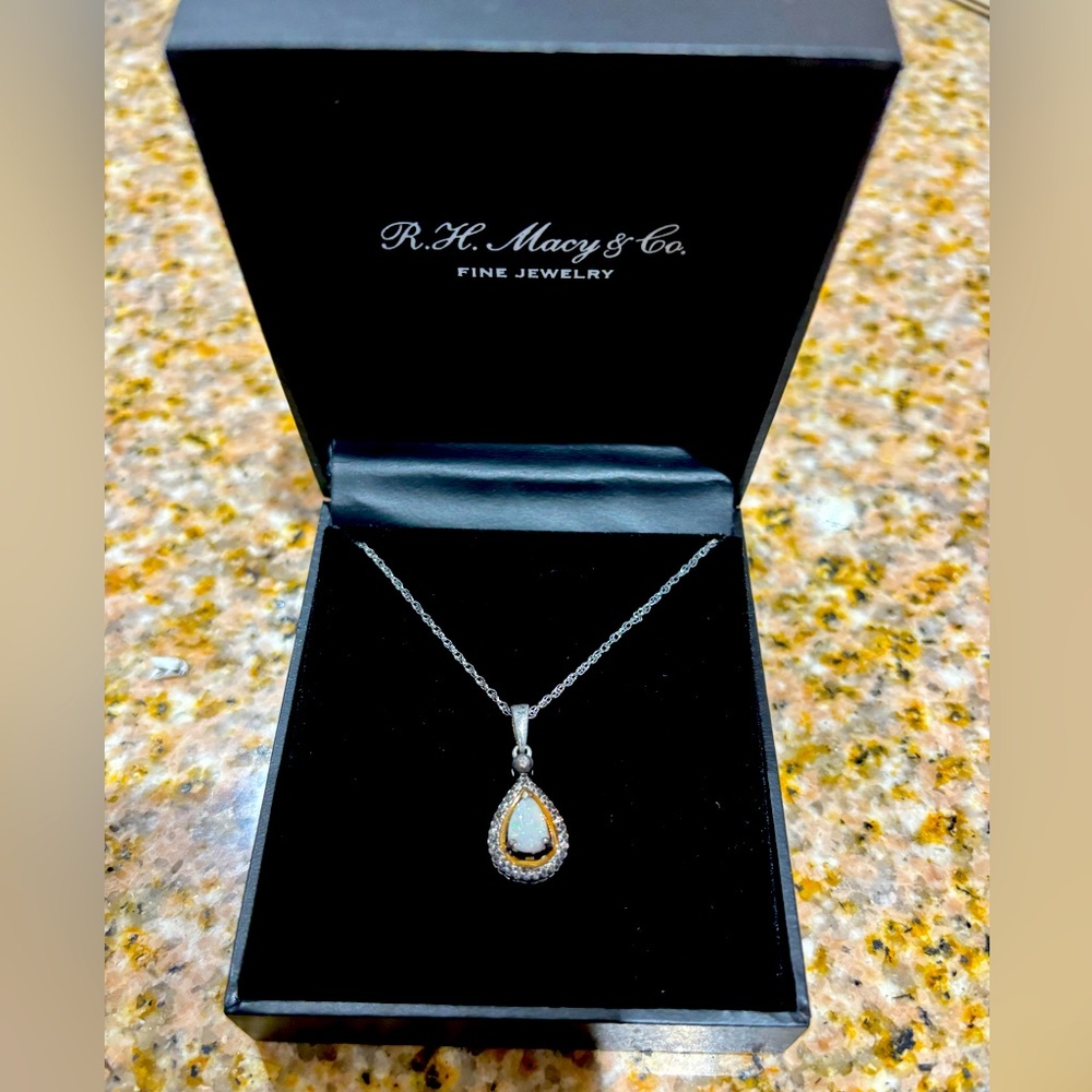 Beautiful Opal necklace. SS and 14K YG